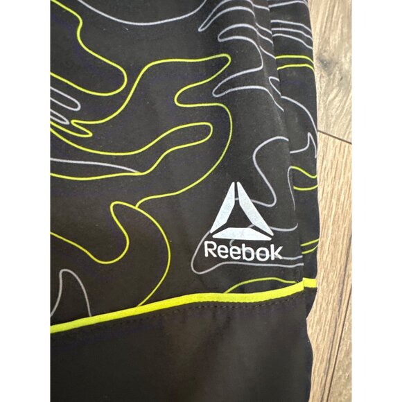 Reebok Boys 18 XXL Athletic Shorts Black Swirl & Neon Green Pattern - Picture 4 of 5